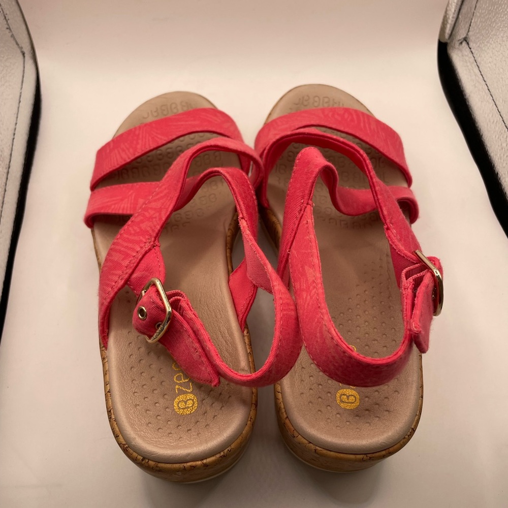 Bzees Radiant womens pink platform sandals size 7 - Picture 5 of 9